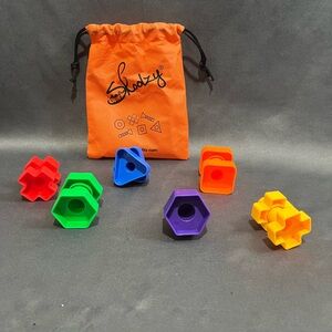Skoolzy - Nuts and Bolts Set - Fine Motor Skill Development - 12 Pieces